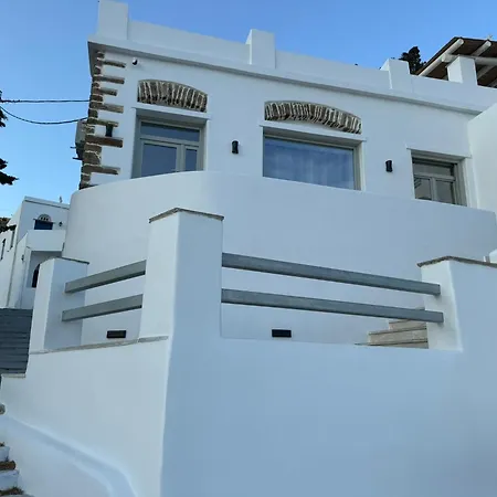 Bakery House Triantaros Tinos